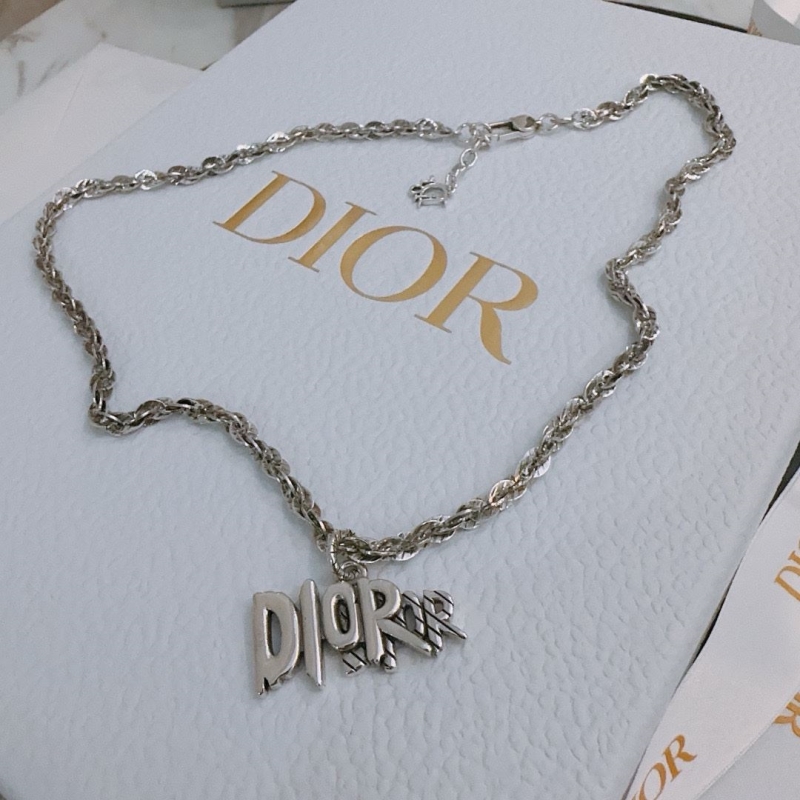 chr1st1an D10r necklaces